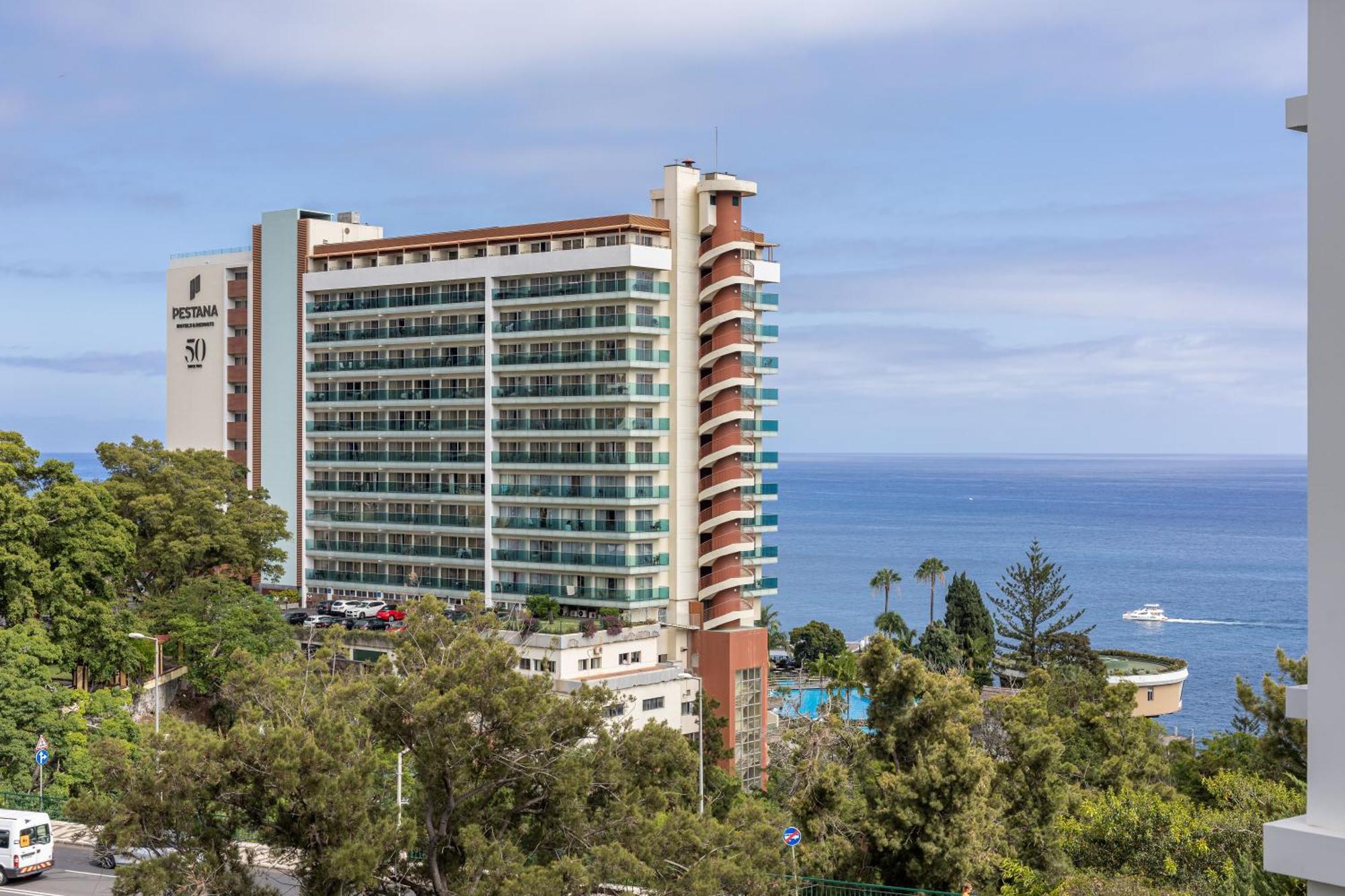 Vista Savoy By Rmz Apartment Funchal  Exterior photo