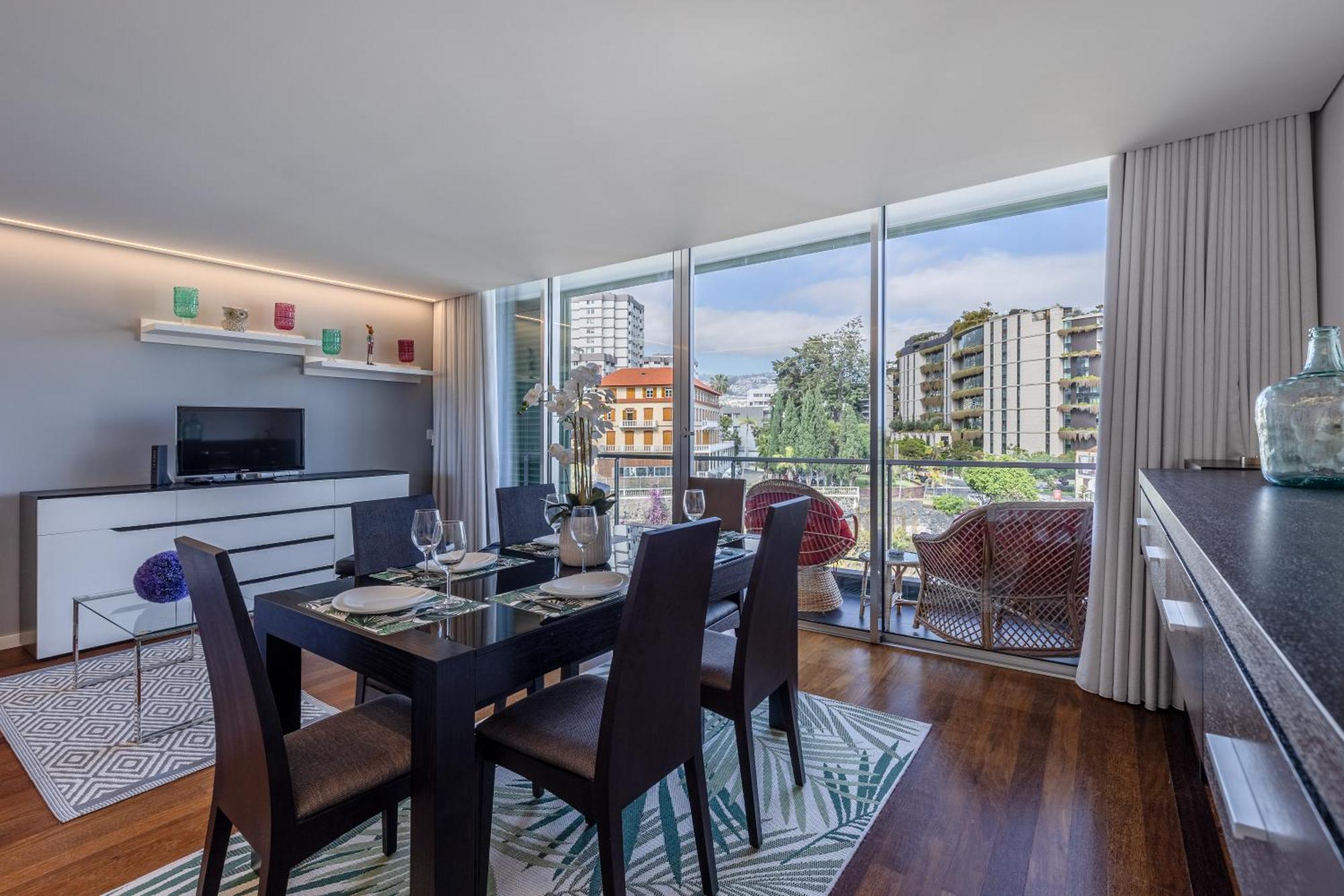 Vista Savoy By Rmz Apartment Funchal  Exterior photo