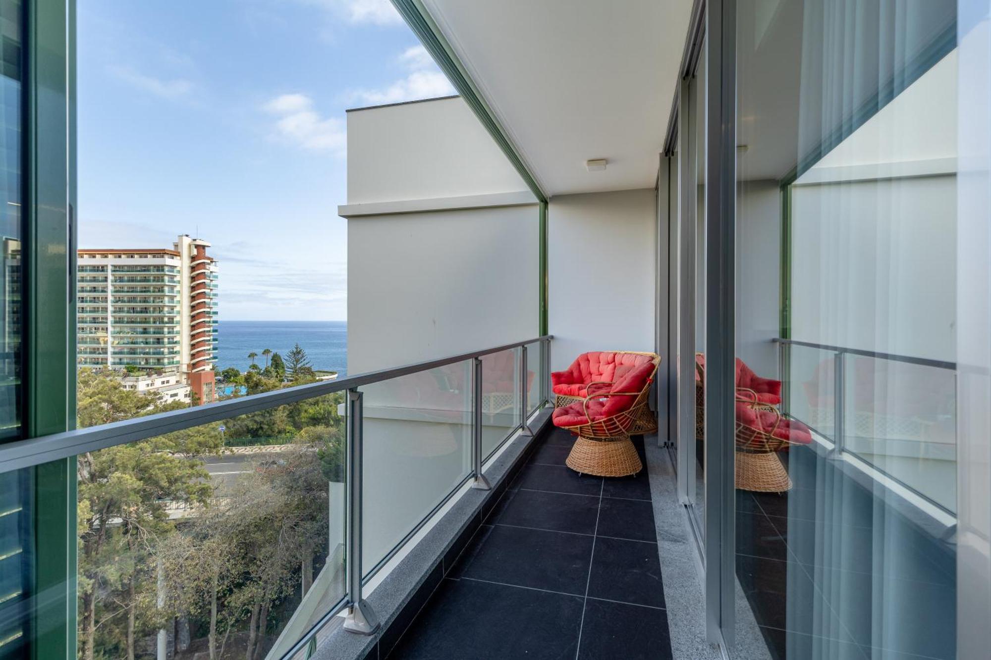 Vista Savoy By Rmz Apartment Funchal  Exterior photo